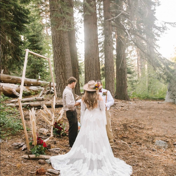 Willowby Watters Marcail Wedding Dress - Picture 5 of 6